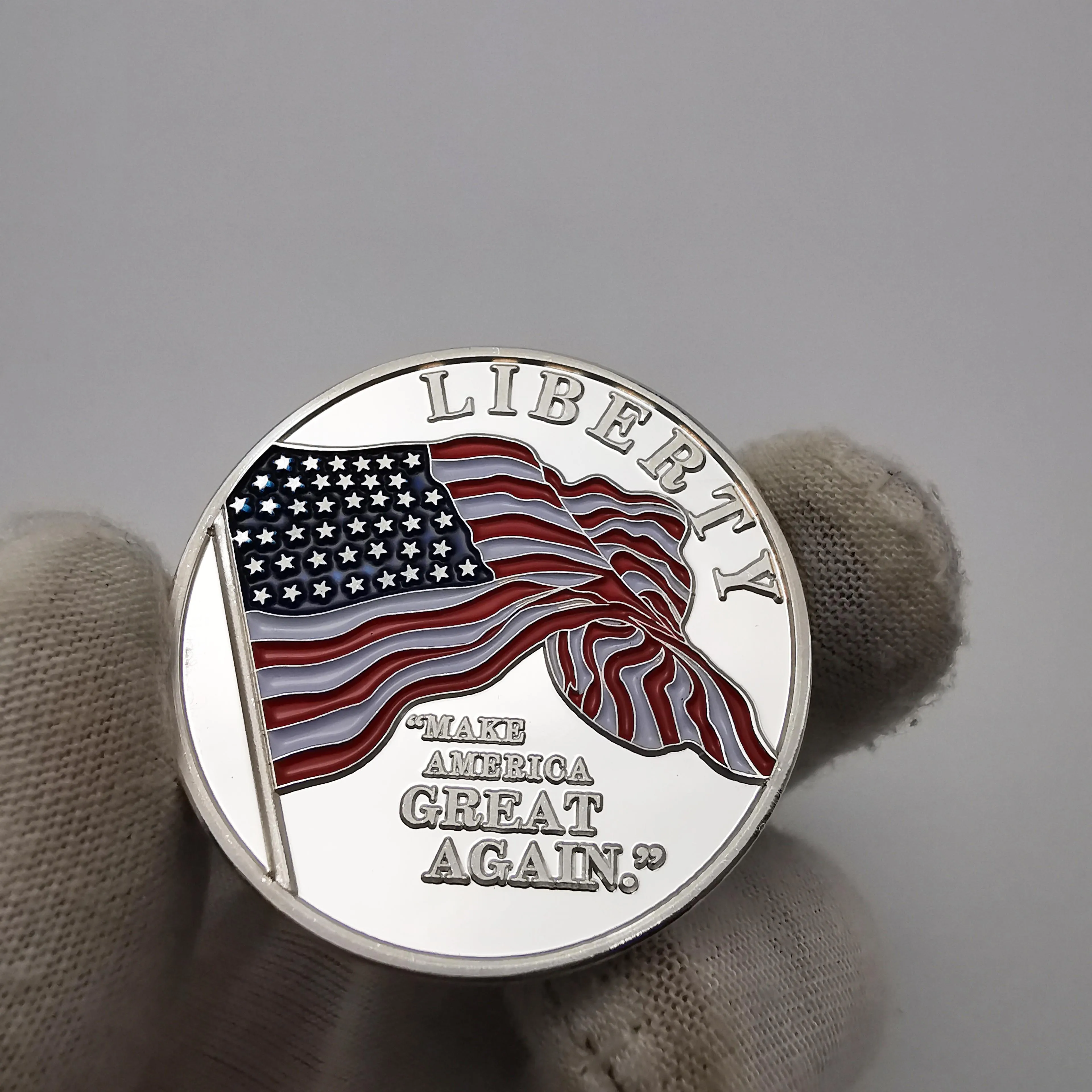 Серебряная Памятная монета Дональда Трампа залог в Америку Бог мы доверяем