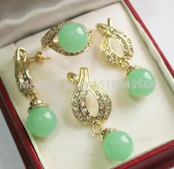 

Free Shipping 1Set AAA 12mm Green jade Pendant Necklace Earrings Ring Set