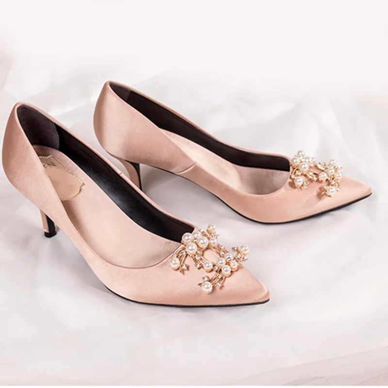 

Brand Design Women Shoes Luxury pearl High Heels Pointed Toe Ladies Shoes Wedding Shoes Star Model Pumps