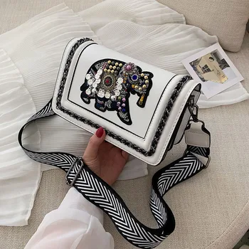 

In The Summer of 2019, The New Embroidered Elephant Single Shoulder Bag, The Female Chain, The Mini Square Bag.