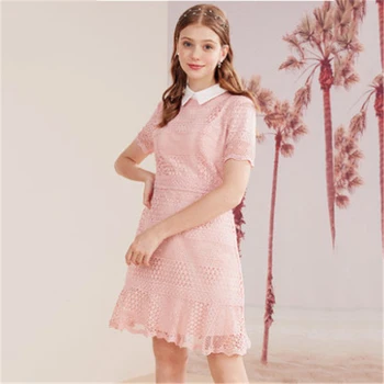 

LA CISNE Summer new style elegant contrast color neckline lace hollow sexy dress women