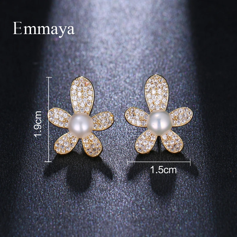 Emmaya, интересный дизайн, необычная модель, форма звезды, золотой цвет, с кубическим цирконием, для женщин, милые серьги, блестящий подарок другу