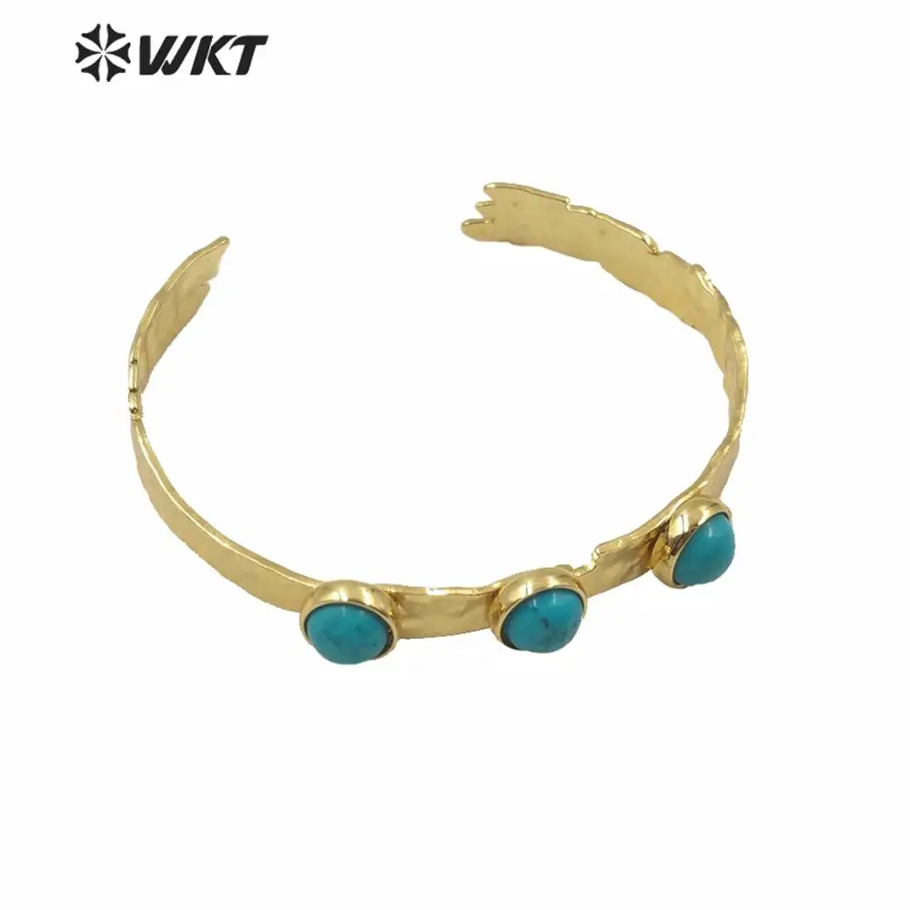 

WT-B553 WKT Vintage Design Triple Stone Bangle Female Gold Electroplated Adjustable Green Stone Cuff Bangle