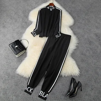 

European and American women's wear 2020 winter new style Long sleeve zipper jacket Alphabet printed trousers Fashion knit suit