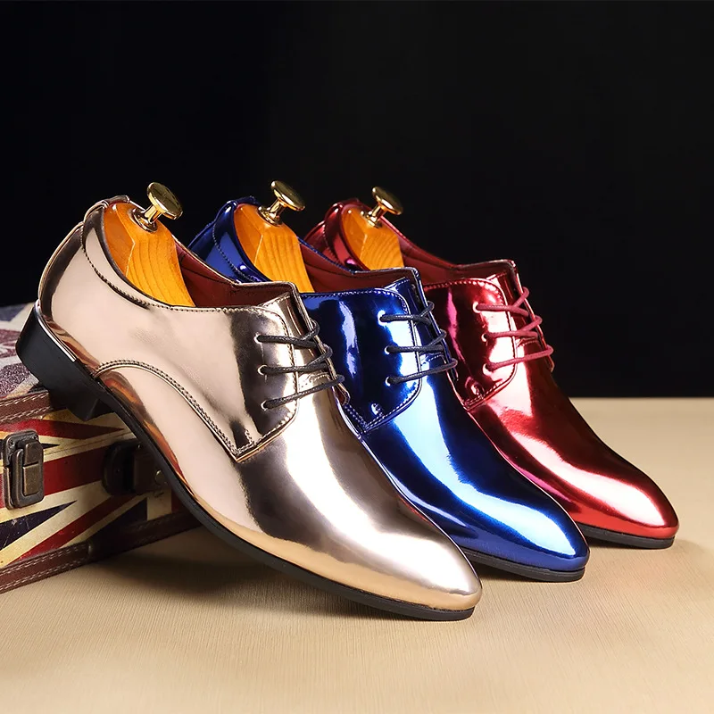 Mens Brogue Shoes Patent Leather Men Wedding Shoes Gold Blue Red White Oxfords Shoes Designer Pointed Toe Dress Big Size 37-48