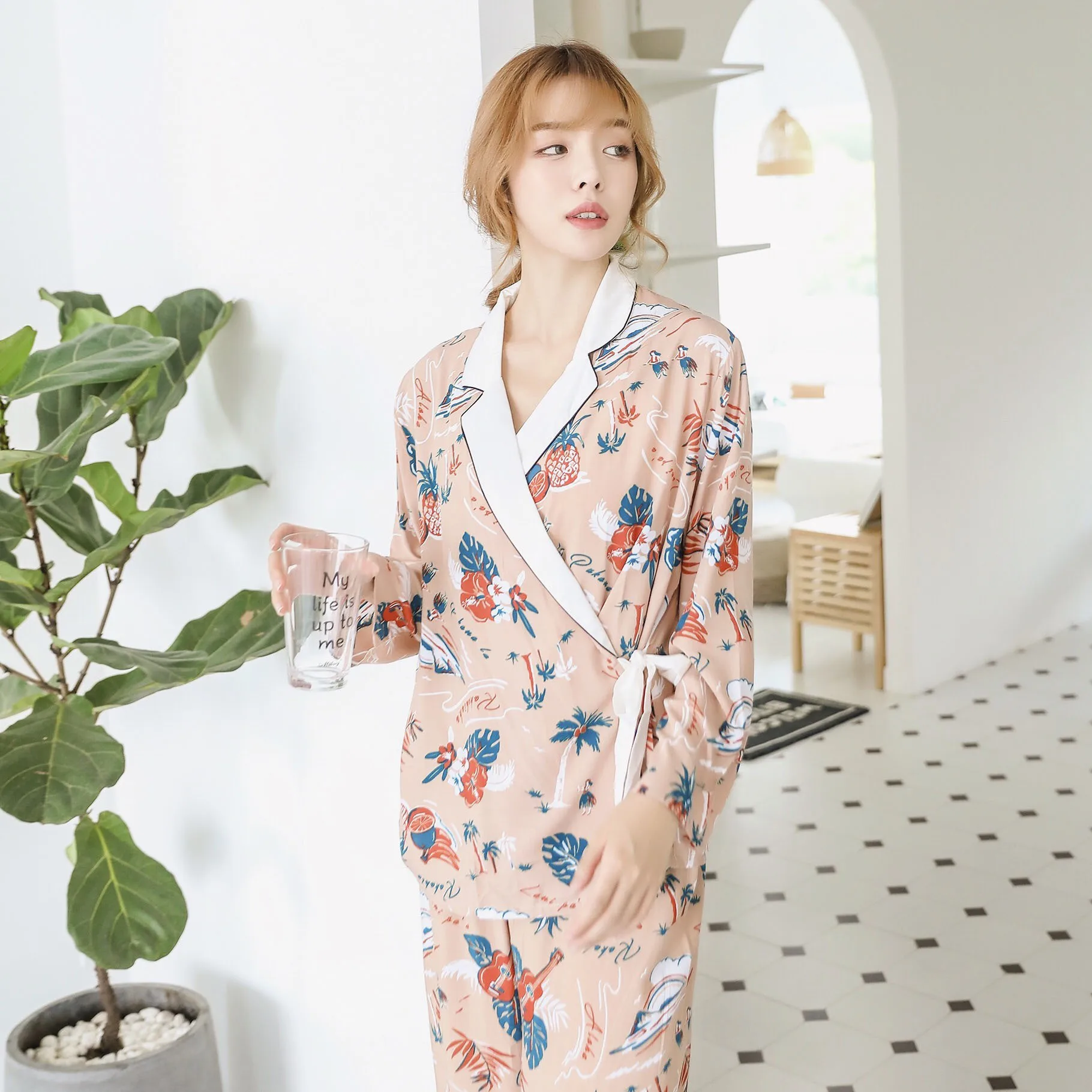 

Autumn New Products Hawaii Wind Women's Three-piece Set Pajamas Comfortable Breathable Cotton Silk Contrast Color Fold-down Coll