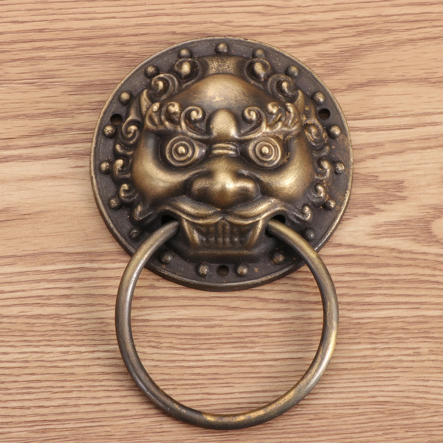 Дверной молоток в виде льва