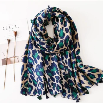 

2020 Women Fashion Brand Leopard Dot Tassel Viscose Shawl Scarf Ladies Print Soft Warmer Wrap Pashminas Sjaal Muslim Hijab Snood