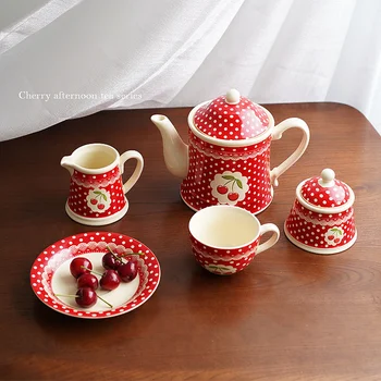 

Lovely British Style Ceramic Milk Jugs With Handle And Pull Cup Frothing Jug Coffeeware Creamer Container Cup Tableware LA555