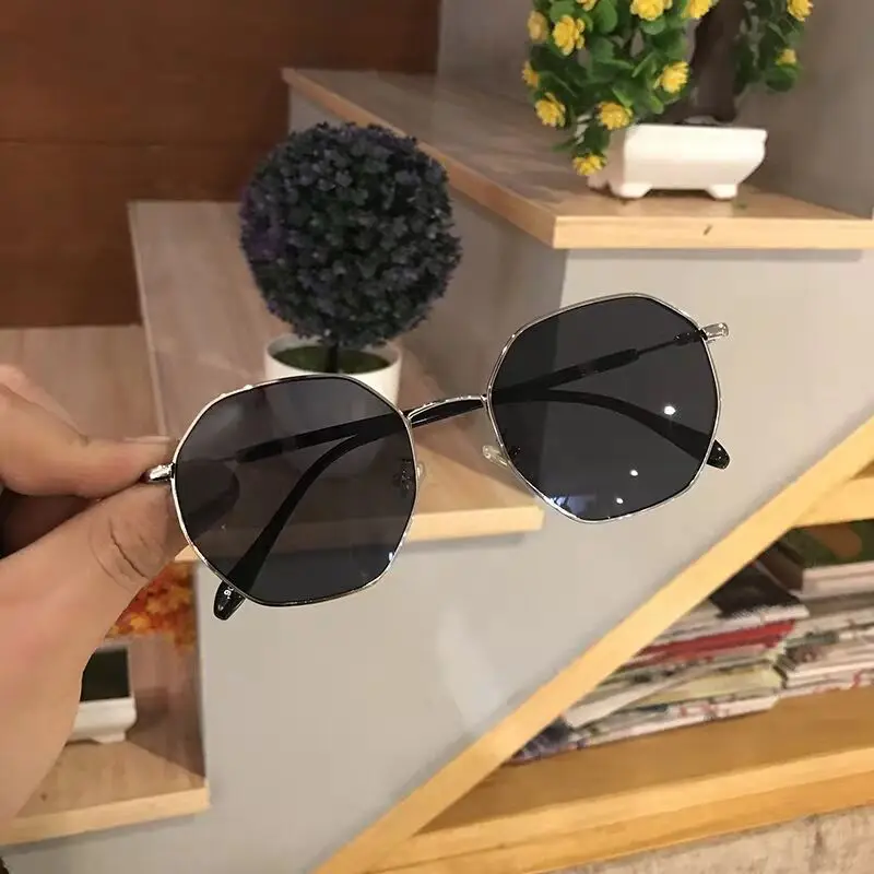 

29993 Retro circular spectacle frames for men and women with flat lens sunglasses