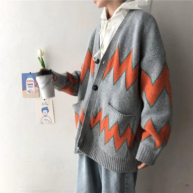 

V-Neck Sweater men's autumn winter knitted cardigan with loose and lazy wind