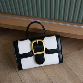 

2020 Summer Australian Non-Mainstream Design Retro Mini Mini Baguette Doctor Bag Square Buckle Leather Packet