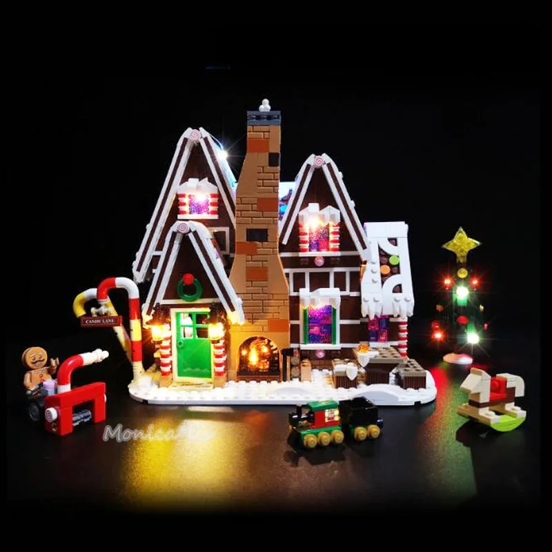 

10267 1477pcs New listing Movie series Gingerbread house Building blocks brick Education Toys Christmas gifts