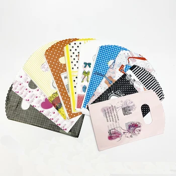 

Mini Cute 9x15cm 100pcs More Colors Pretty Plastic Jewelry Gift Packaging Carrier Bags With Lace Handle For Boutique Shopping