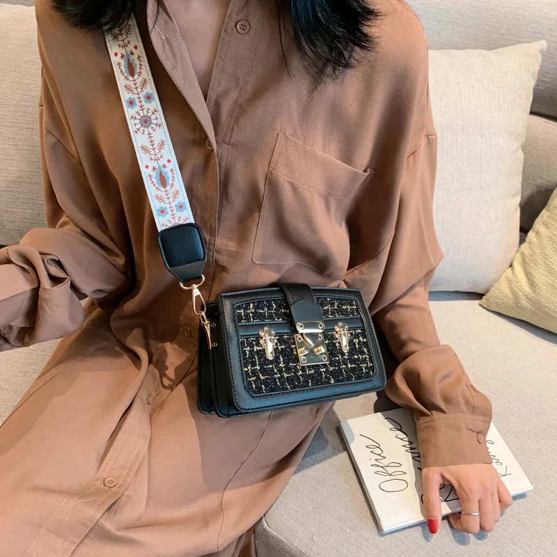 

2019 New Style Fashion Small Square Bag Box Bag Shoulder Diagonal Trend Bag Women's Tennis Red Fire WOMEN'S Bag WOMEN'S Bag
