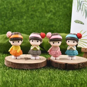 

4PCS/Set Pretty Pure Girl Miniature Figurine Bonsai Decorative Mini Fairy Garden People Statue Moss Ornaments Resin Craft