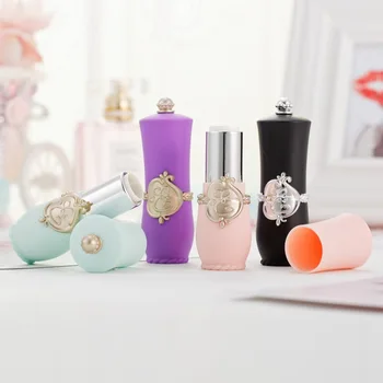 

Empty Lipstick Tube Palace Style DIY Lip Balm Stick Refillable Bottle Container Makeup Tools Accessories