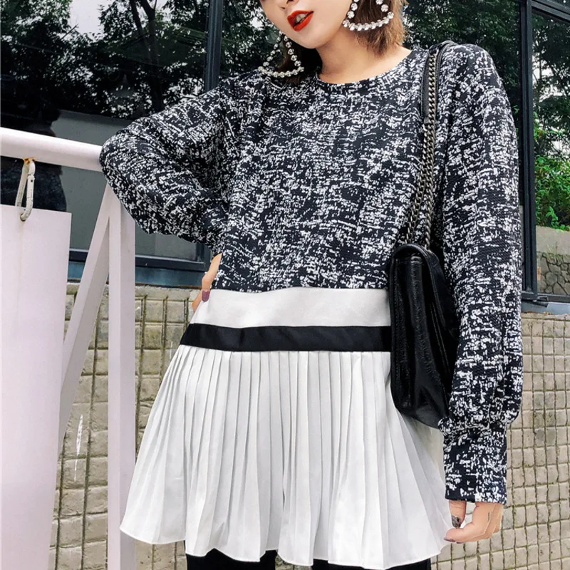 LANMREM Round Neck Long-sleeved Sweater Stitching Pleated Loose Woman Sweater Casual Simple Fashion Autumn New TV568