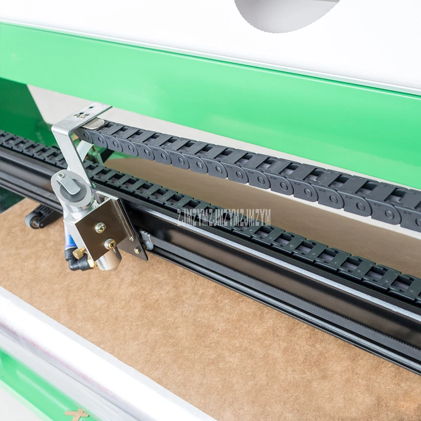 70cm Width Label Laser Cutting Plotter Automatic Self-adhesive Sticker Paper Vinyl Label Contour Cutting Machine DK-P960