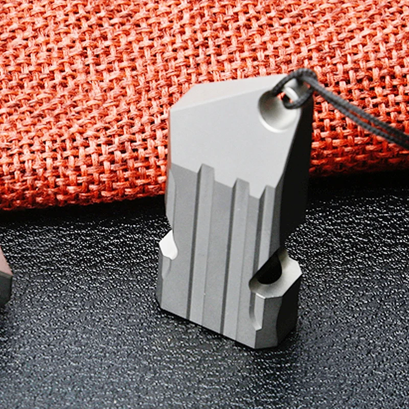 

Multifunction EDC Tool Outdoors High Decibel Portable Whistle Titanium Double Pipe Emergency Training Survival Whistle