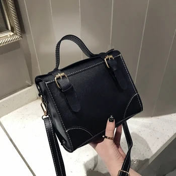 

On the new texture of the small bag postman bag 2020 winter version of the Korean vintage versatile shoulder bag Hong Kong girl
