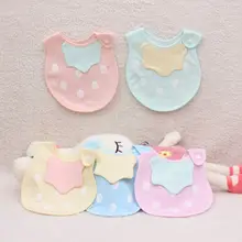 Детский хлопковый водонепроницаемый Слюнявчик с рисунком клубники, слюнявчик для малышей 0-3 лет, Детская игровая одежда для кормления