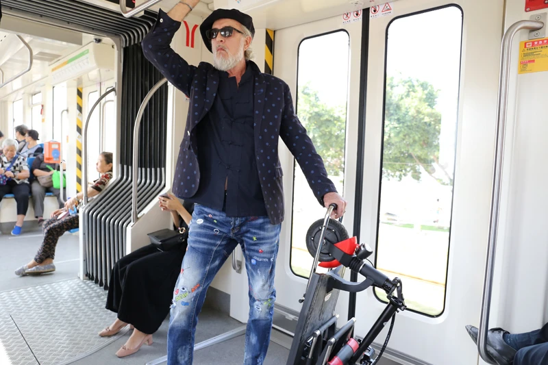 Electric Kick Scooter Adult Three Wheel Electric Scooters Tricycle 36V 300W Portable Folding Electric Elderly Scooter (11)