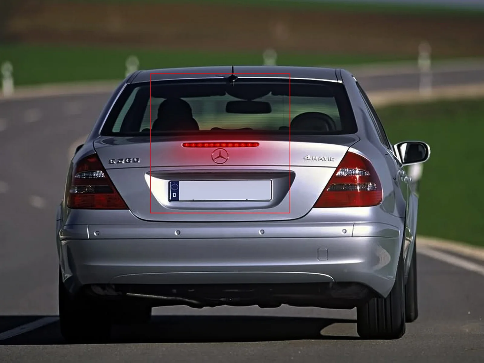 Красный светодиодный задний тормозной светильник высокого уровня для Mercedes Benz E-Class W211 2002-09