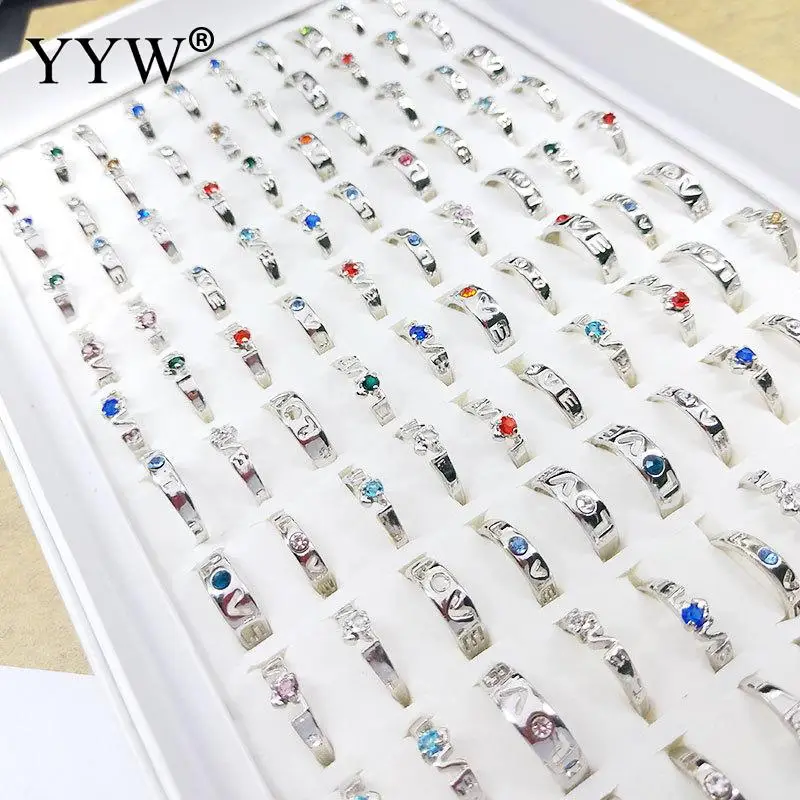 

100pcs/Box Wholesale Zinc Alloy Finger Rings Unisex Fashion Jewelry Women Men Mixed Style And Size Ring With Rhinestone US 6-15