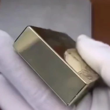WZH смотреть видео листья девушка 7,6*4,8*1,6 см 400 г 593S Броня Shieldr латунь лазерная гравировка Керосин Зажигалка