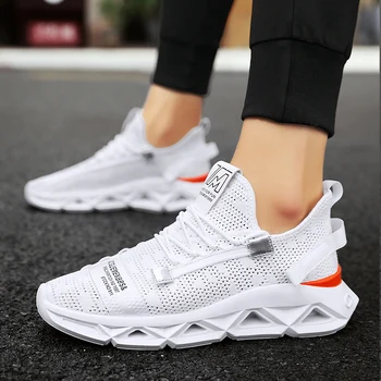 

Men's new running flying woven sports outdoor casual shoes white light mesh breathable fashion sneaker jogging shoes trend black