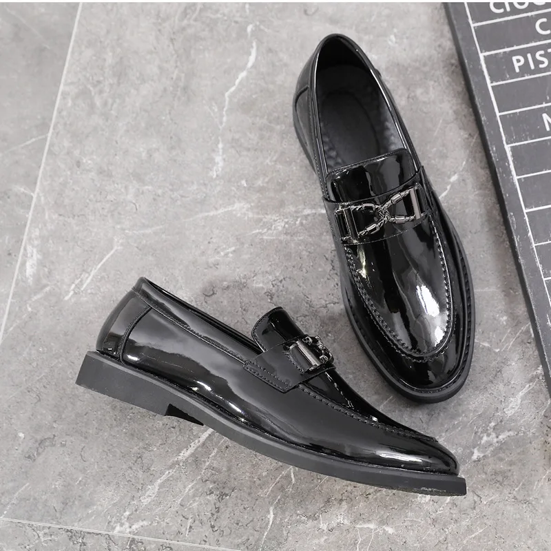 

Men Shoes Casual 38-48 Extra Large MEN'S SHOES Patent Leather Bright Surface Pointed-Toe Leather Shoes MEN'S Casual Shoes Fashio