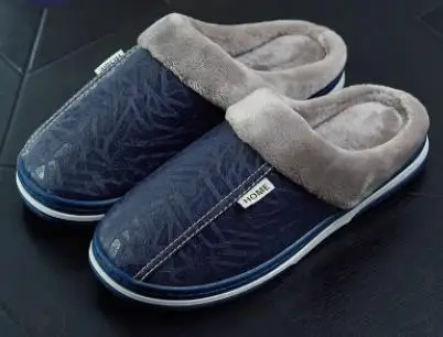 451 Navy color Мужские домашние тапочки; Домашние кожаные зимние водонепроницаемые теплые домашние меховые мужские тапочки; Мужская обувь для пар; большие размеры; Тапочки - Цвет: 451 Navy color