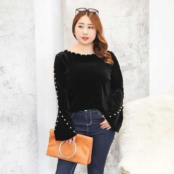 Plus Size Pearl Embellished Long Flare Sleeve Velvet Top Black Green 4XL 5XL O-Neck Elegant Women Tops Blouse Femme Blusas AH327