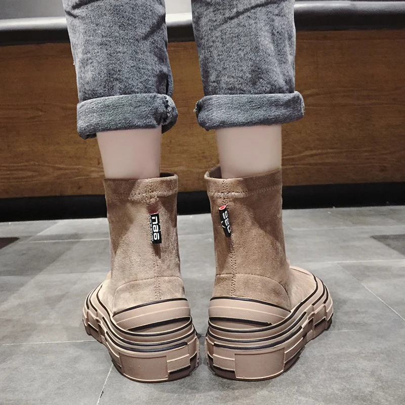 

Shoes Round Toe Women's Rubber Boots Bootee Woman 2019 Booties Ladies Flat Heel Luxury Designer Lace Up Clogs Platform Rain