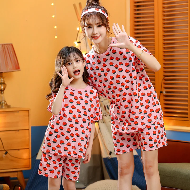 Mum And Daughter Matching Valentines Pajamas
