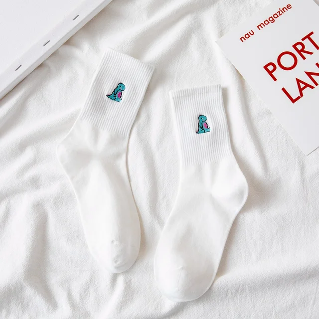Hot Sale 2021 new fashion Korean style ladies socks simulation printing butterfly socks cute embroidered dinosaur socks 19
