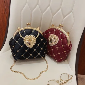 

Spring Summer Fashion Small Evening Party Bag For Women 2020 New Diamond Lattice Heart Hasp Portable Messenger Shell Bags FXKW