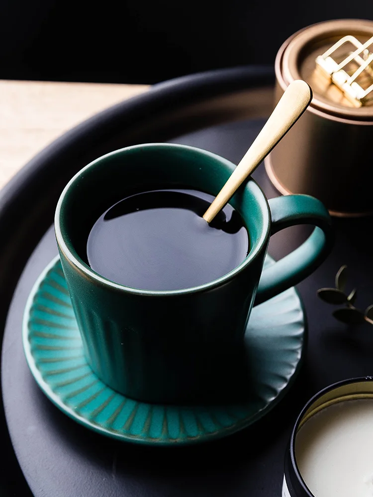 Luxury Vintage Porcelain Coffee Cup Set European Creative High Tea Cups with Handle Tazas De Ceramica Home Drinkware CC50CC | Дом и сад