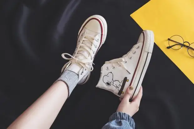 

2019 Cartoon Graffiti Canvas Shoes White Student Spring And Autumn New Style INS Korean-style Fashion Hight-top Flat Ulzzang