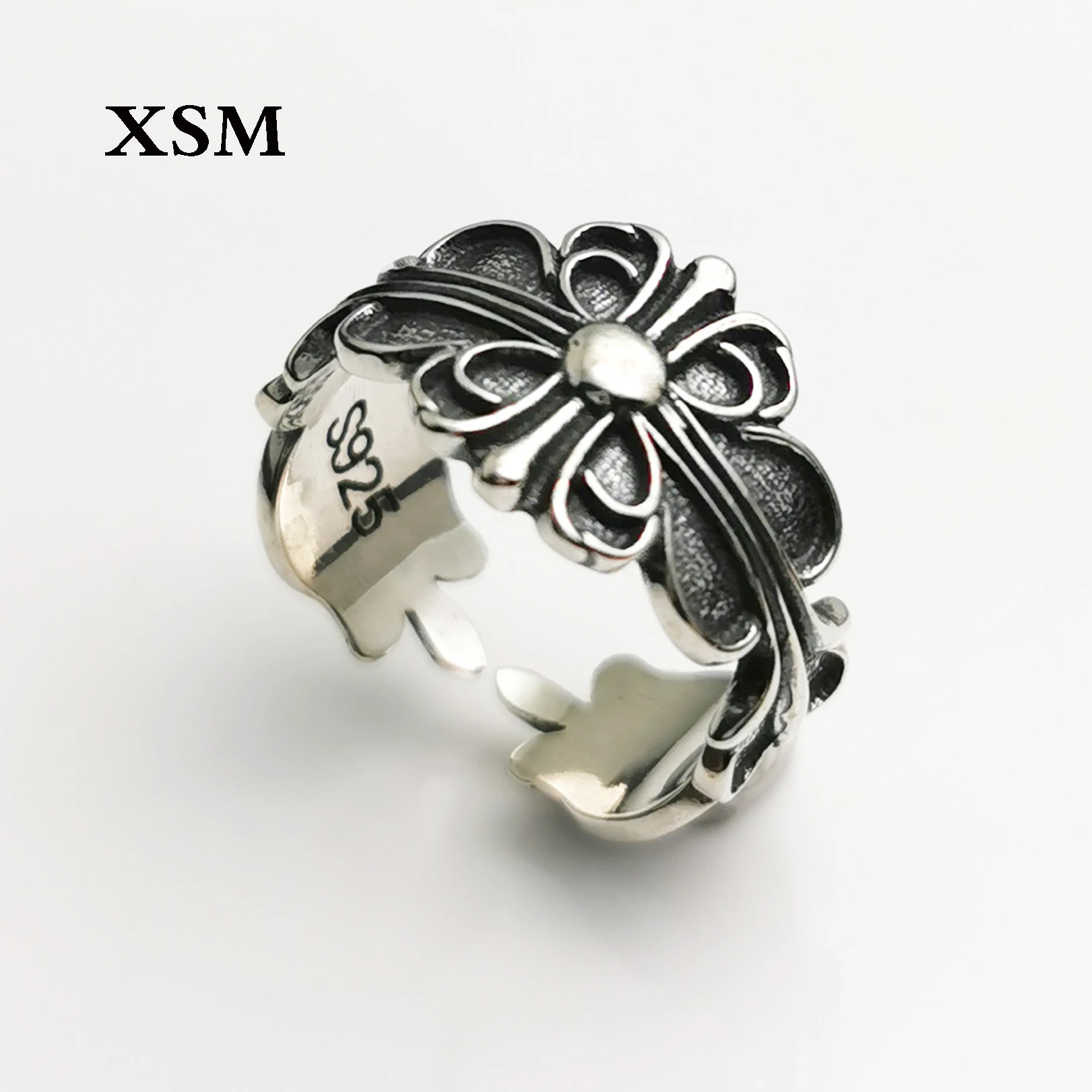 

The new butterfly hollowed-out adjustable ring 925 sterling silver fine jewelry is a woman's handmade antique silver ornament