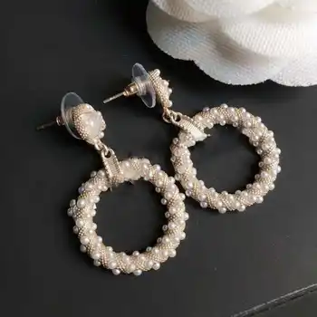 

New pearl earrings, round earrings, popular European and American styles, sweet style
