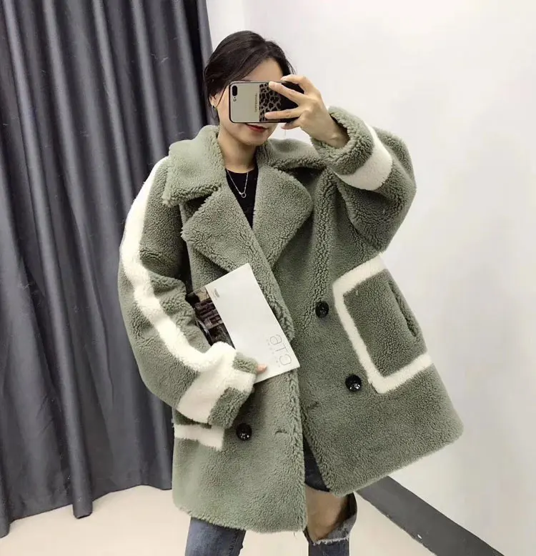 green Длинное пальто из натурального меха зимняя куртка Женский шерстяной костюм воротник широкий вариант Толстая теплая Свободная верхняя одежда уличная уютные пальто - Цвет: green