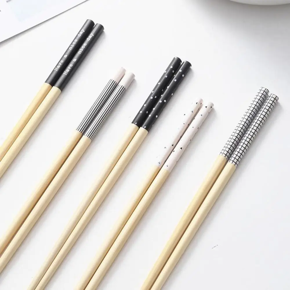 

Lovers and sisters pattern eco-friendly printing bamboo chopsticks reusable geometric pattern boys and girls 22.5 cm 20 pairs
