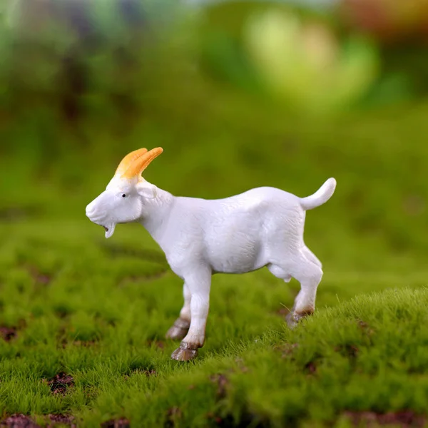 Goat Модель для моделирования, миниатюрные фигурки в виде утки из мультфильма, сказочные украшения для сада, набор аксессуаров для самостоятельной сборки, игрушки в подарок для детей - Цвет: Goat