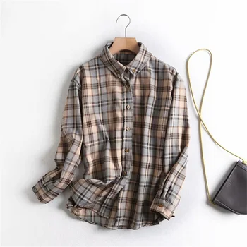 

2020 spring women's new wild wild Hong Kong flavor plaid striped long-sleeved shirt sanding thick shirt