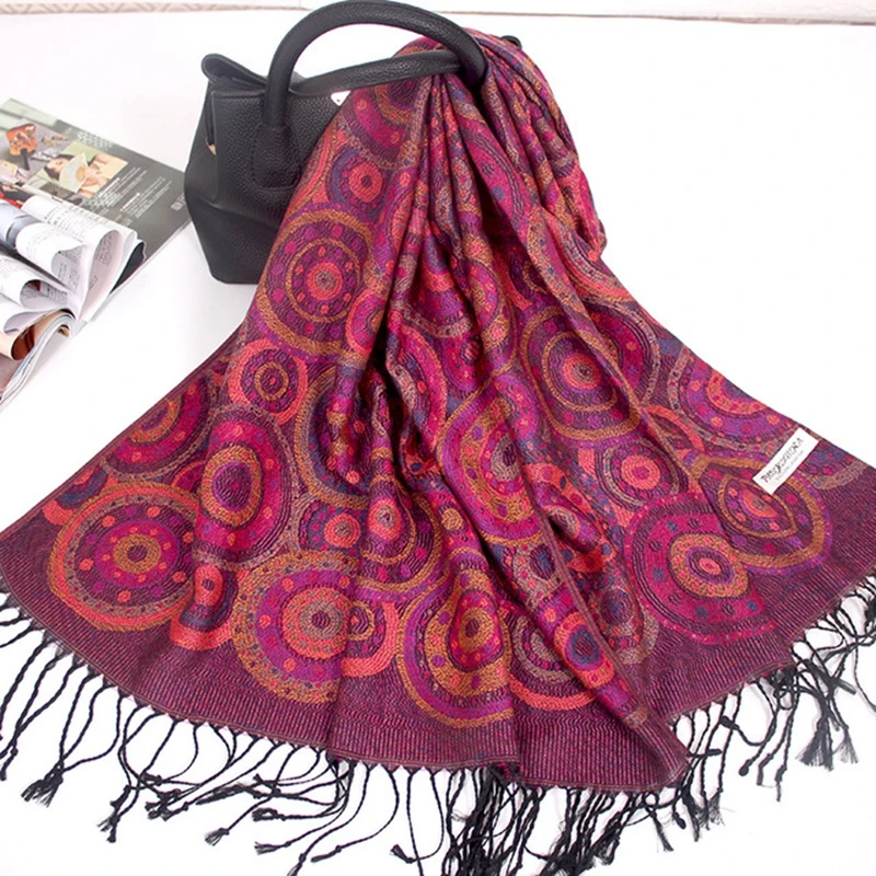 Осенне-зимний жаккардовый хлопковый шарф, Женский знаменитый стиль, шаль для путешествий, обертывания, Женский хлопковый хиджаб с бахромой, палантины, теплый шарф