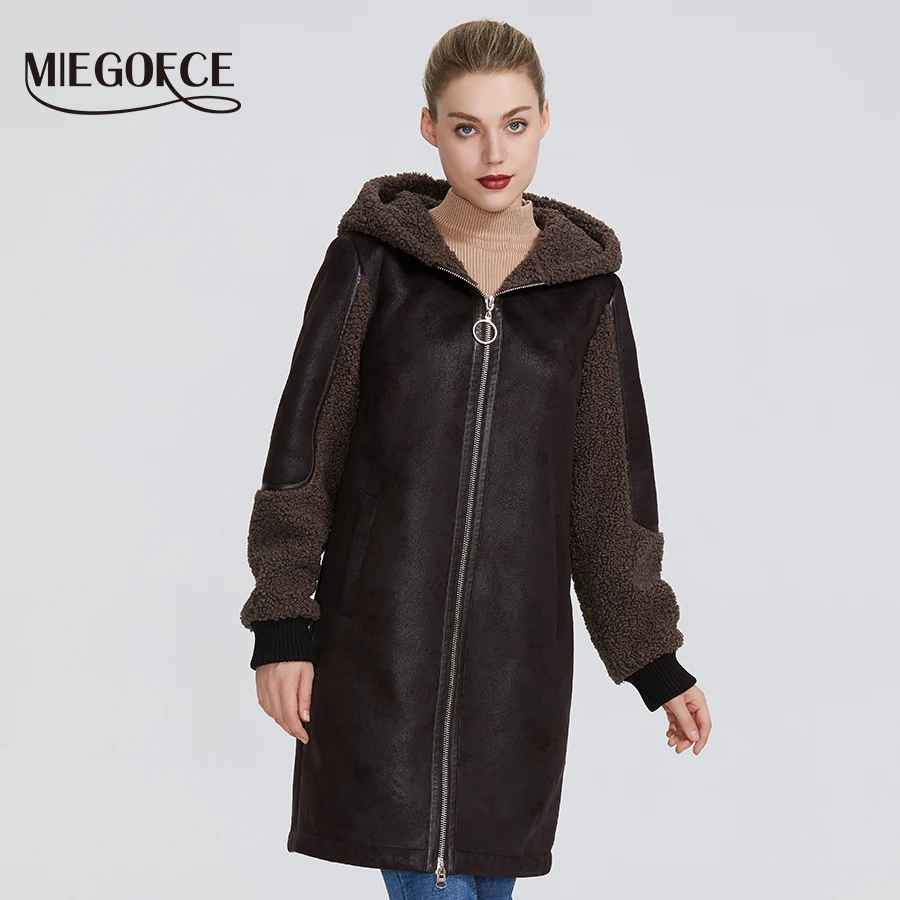 Beste Miegofce 2019 Nieuwe Winter Vrouwen Collectie Faux Fur Jas Dames Jas Ontwerp Vrouwen Schapenvacht Parka Knielange Winddicht Kap