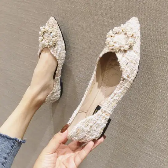 

Pointed Toe Nurse Shoes Large Size Women Female Footwear Shallow Mouth 2019 Fashion Women's All-Match Autumn Casual Sneaker
