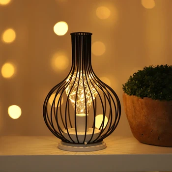 

Retro Iron Art Hollow Diamond Shape Reading Lamp Vintage Night Lamp Minimalist Table Lamp Bedside Lighting For Bedroom Decor